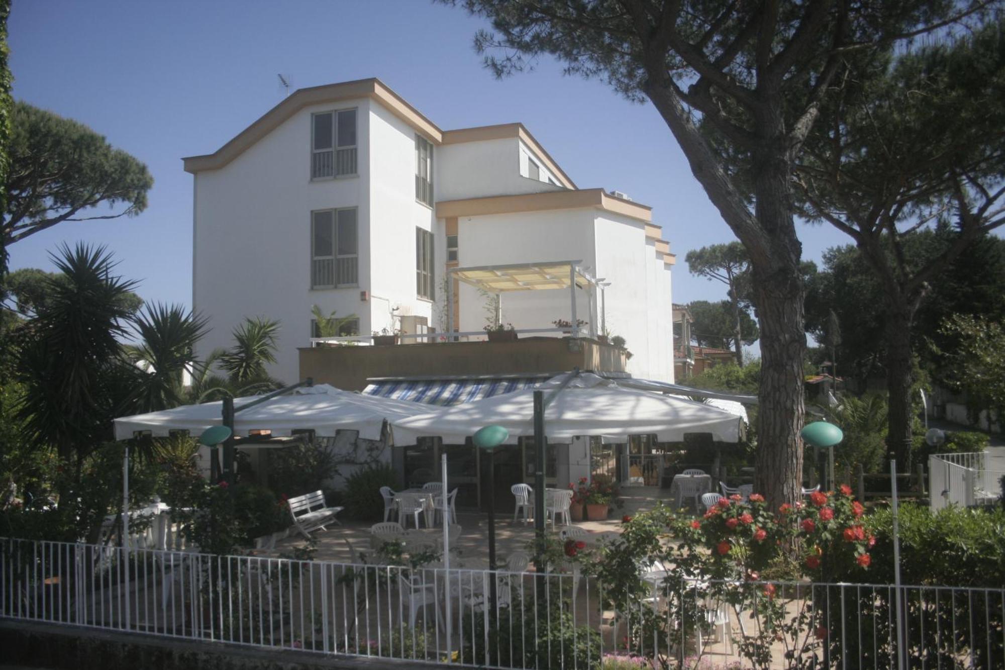 Hotel Anna Terracina Exterior foto